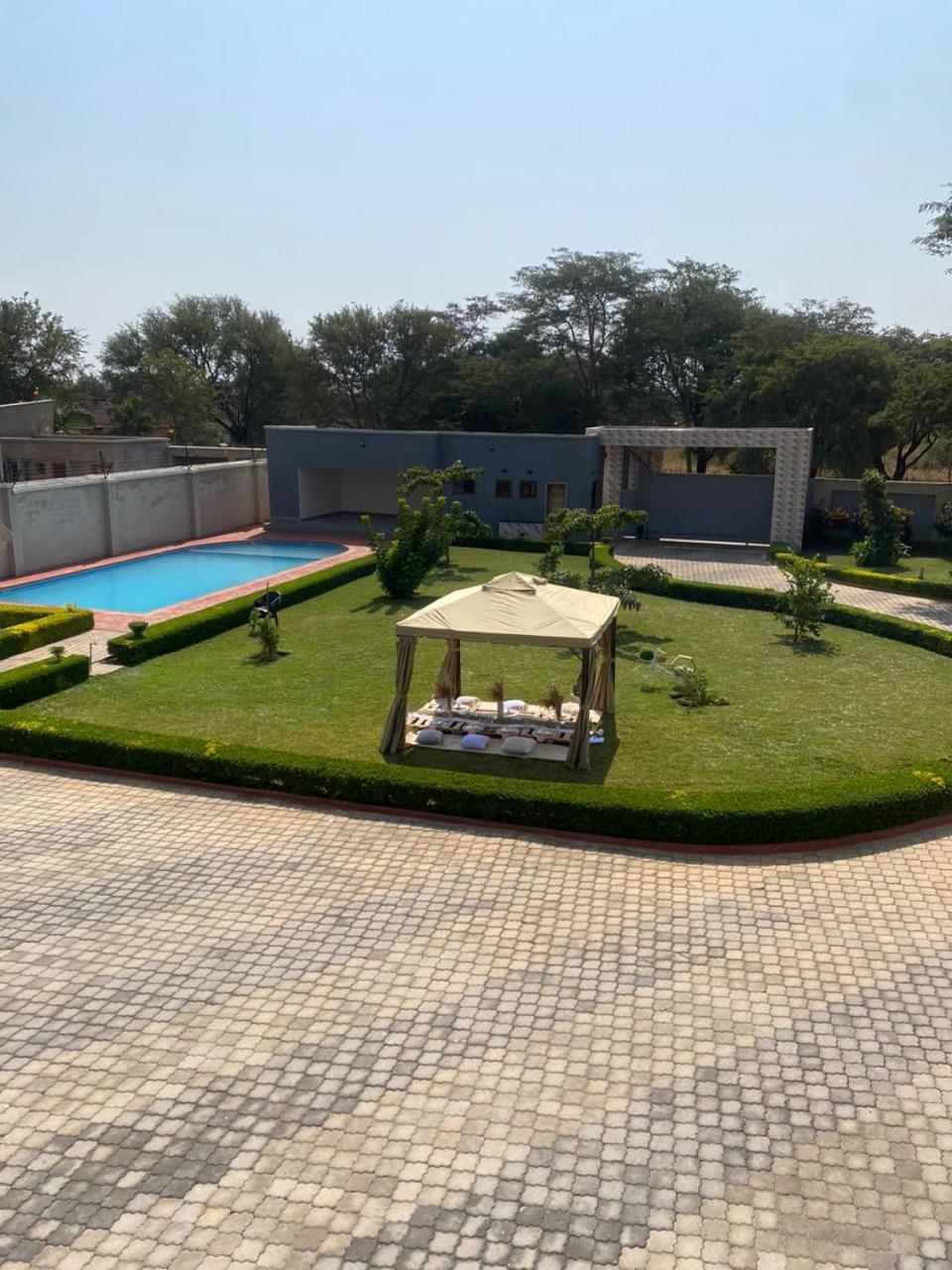 Kasbek Lodge And Tours Lusaka Exterior foto